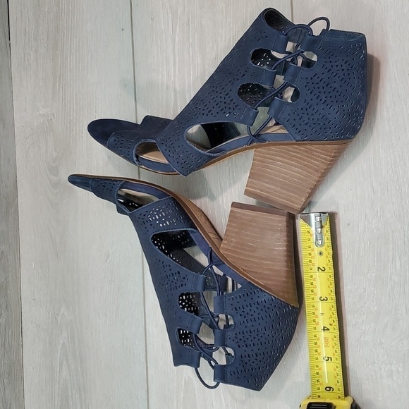 Vince Camuto Women Corbina Ankle Side strap Heels Open Toe Ankle boots 8M - Picture 9 of 14